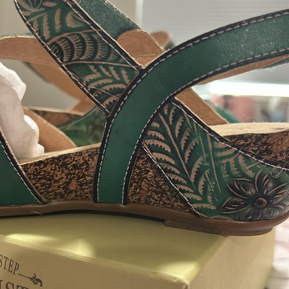 L’ Artiste Quilana NEW in Box Size 39 Teal - Picture 9 of 14